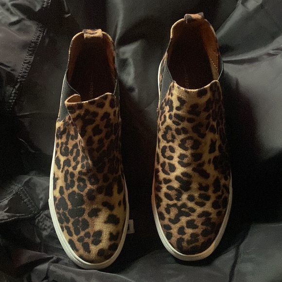 Report leopard print causal shoe size 9.5 - Picture 2 of 4
